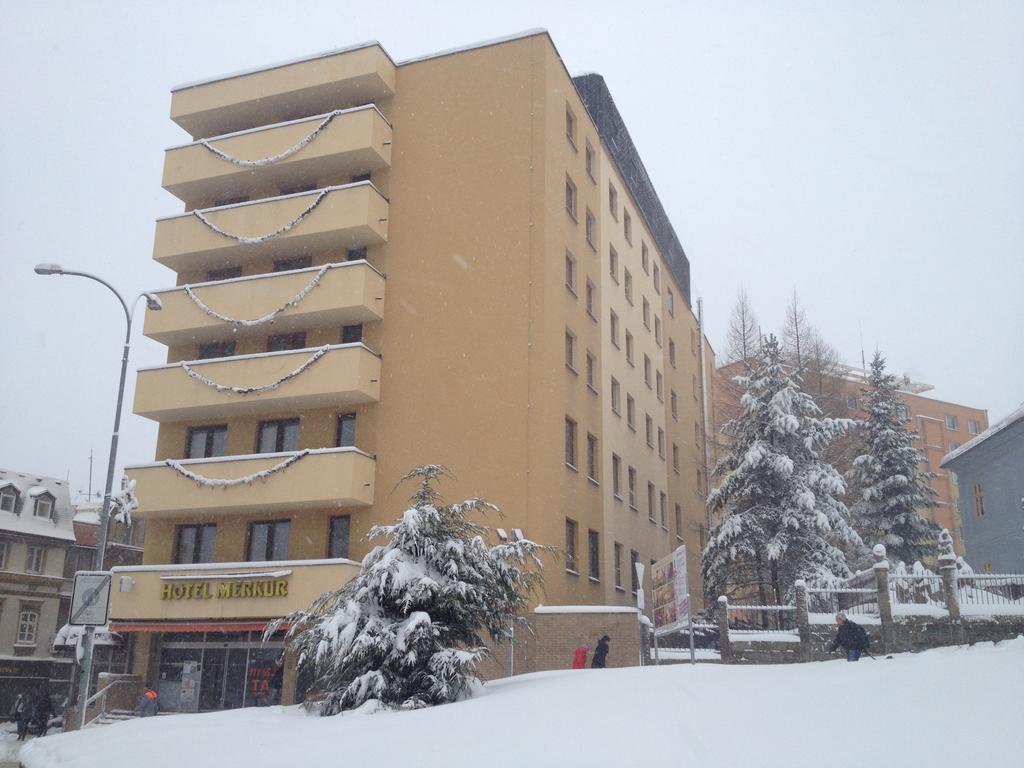 Hotel Merkur - Jablonec Nad Nisou Esterno foto